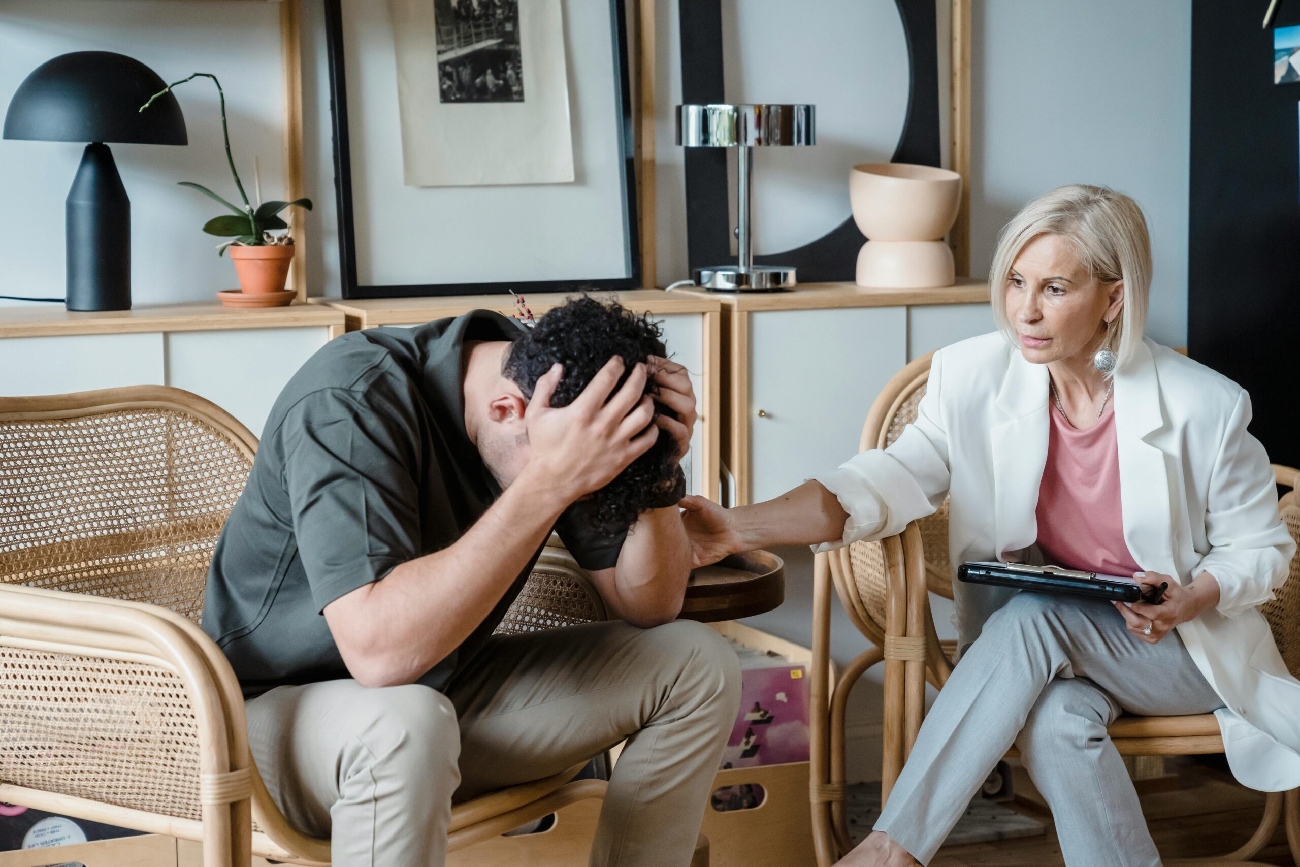 Implement and monitor care for a person with mental health conditions